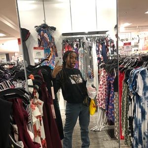 Meet your Posher, Ni